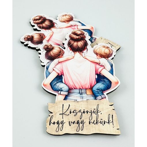SZŐKE HAJÚ ÉDESANYA FIÁVAL ÉS LÁNYÁVAL